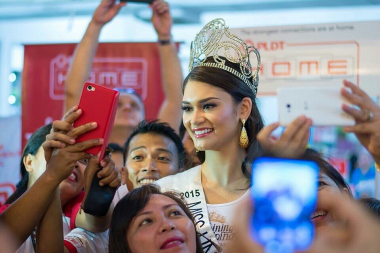 PLDT HOME Pia Wurtzbach